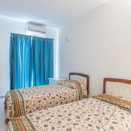 St Julians' Sea Front, Spectacular View, Apartman San Ġiljan