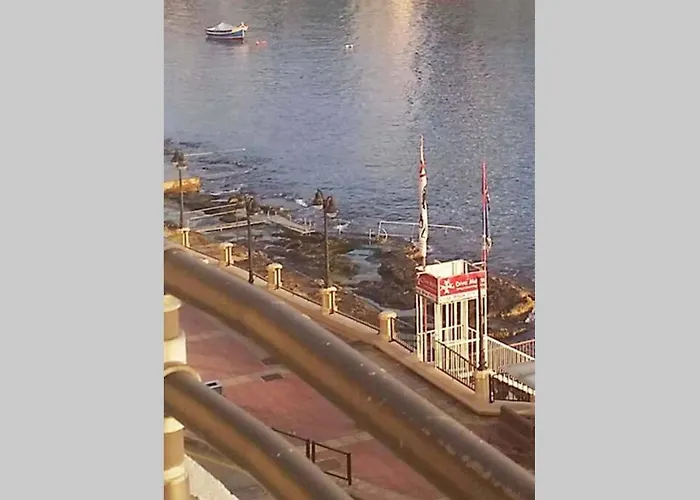 Apartment St Julians' Sea Front, Spectacular View,