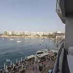 St Julians' Sea Front, Spectacular View, سانت جوليان