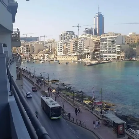 St Julians' Sea Front, Spectacular View, * San Julián
